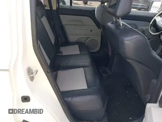 2007 Jeep Patriot Sport with VIN 1J8FT28WX7D372785, listed as a IAAI auction lot 40845970 with 200,000 mi miles and . Bid and sale history available at DreamBid. Image 8.