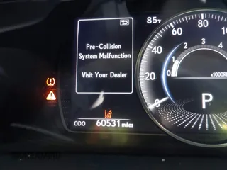 2022 Lexus ES 350 z VIN 58ACZ1B11NU120506, wystawiony jako IAAI lot #42082831 z przebiegiem 60 531 mil mil oraz . Historia ofert i sprzedaży dostępna na DreamBid. Obrazek 16.