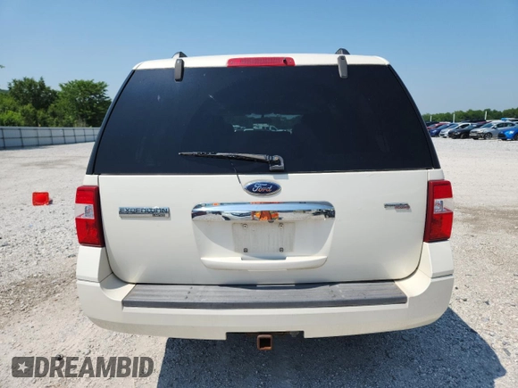 2008 Ford Expedition Limited z VIN 1FMFU205X8LA51775, wystawiony jako Copart lot #60281545 z przebiegiem 157 354 mil mil oraz Szkoda całkowita • Salvage title. Historia ofert i sprzedaży dostępna na DreamBid. Obrazek 6.