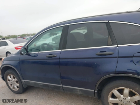 2011 Honda CR-V SE with VIN 5J6RE3H46BL035431, listed as a IAAI auction lot 41874977 with 137,691 mi miles. Bid and sale history available at carsss.com. Image 14.