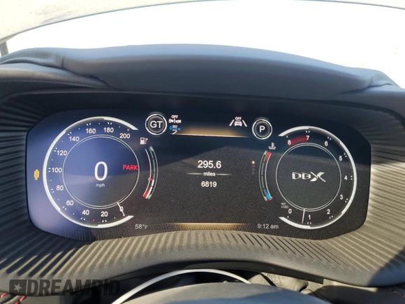 2023 Aston Martin DBX 707 z VIN SD7VUJBW6PTV07155, wystawiony jako Copart lot #85346734 z przebiegiem 6819 mil mil oraz Szkody całkowita. Historia ofert i sprzedaży dostępna na DreamBid. Obrazek 9.