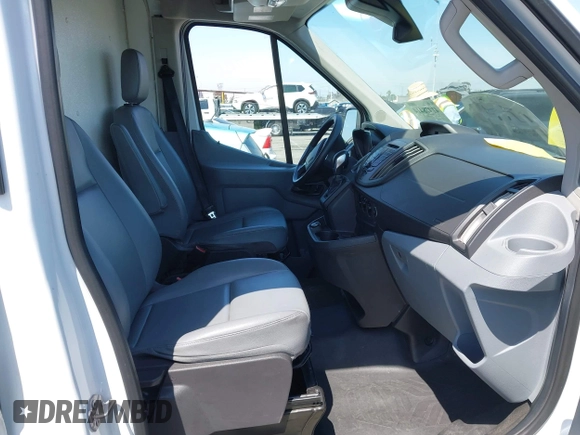2018 Ford Transit with VIN 1FTBW2CG8JKB46535, listed as a IAAI auction lot 41978414 with 82,316 mi miles and . Bid and sale history available at DreamBid. Image 5.