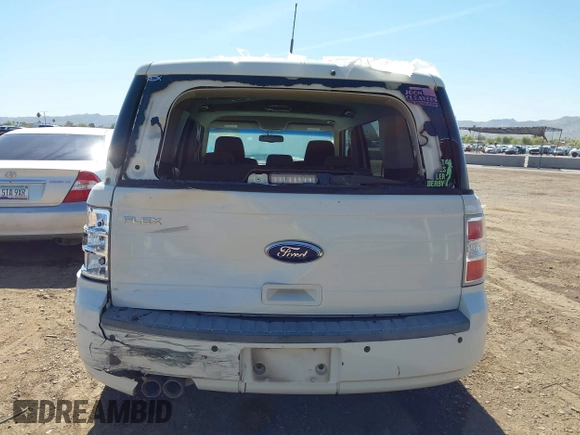 2011 Ford Flex SE with VIN 2FMGK5BC2BBD24318, listed as a IAAI auction lot 41909380 with 189,977 mi miles. Bid and sale history available at carsss.com. Image 6.
