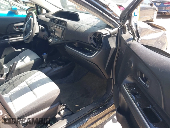 2017 Toyota Prius One with VIN JTDKDTB37H1596039, listed as a IAAI auction lot 41868009 with 124,585 mi miles and . Bid and sale history available at DreamBid. Image 5.