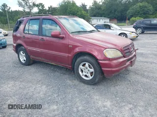 2000 Mercedes-Benz M 320/430/500 with VIN 4JGAB54E6YA190258, listed as a IAAI auction lot 42797184 with 352,826 mi miles and . Bid and sale history available at DreamBid. Image 1.