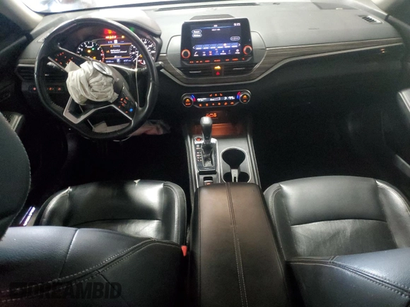 2019 Nissan Altima 2.5 Platinum with VIN 1N4BL4FV6KC179520, listed as a Copart auction lot 48404465 with 70,190 mi miles and Salvage Title. Bid and sale history available at carsss.com. Image 8.