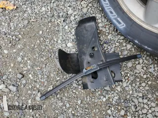 2000 Chevrolet Blazer LS с VIN 1GNCT18W5YK210040, выставлен на аукционе Copart как лот 73253404 с пробегом Не указан миль и Чистый • Clean title. История ставок и продаж доступна на DreamBid. Изображение 13.