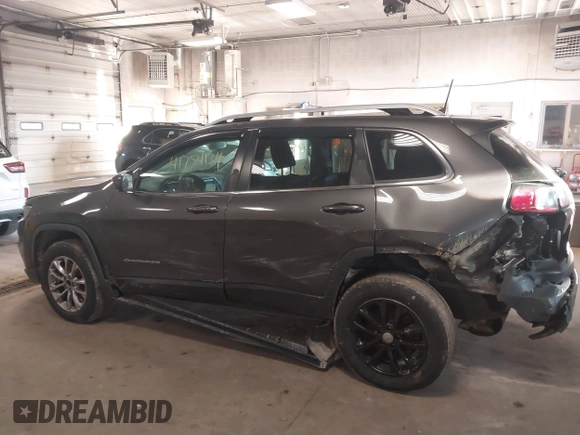 2019 Jeep Cherokee Latitude Plus with VIN 1C4PJMLB1KD139940, listed as a IAAI auction lot 41754134 with 113,237 mi miles. Bid and sale history available at carsss.com. Image 14.