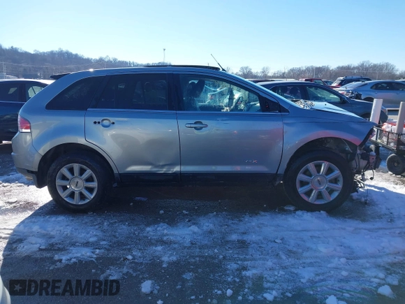 2007 Lincoln MKX with VIN 2LMDU68C47BJ32761, listed as a IAAI auction lot 41341946 with 163,239 mi miles. Bid and sale history available at carsss.com. Image 13.