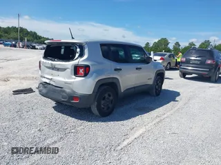 2018 Jeep Renegade Sport z VIN ZACCJBAB7JPH88857, wystawiony jako IAAI lot #42705578 z przebiegiem 132 838 mil mil oraz . Historia ofert i sprzedaży dostępna na DreamBid. Obrazek 4.