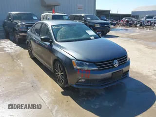 2015 Volkswagen Jetta SE с VIN 3VWD17AJ7FM414183, выставлен на аукционе IAAI как лот 41643633 с пробегом 169 145 миль миль и . История ставок и продаж доступна на DreamBid. Изображение 1.
