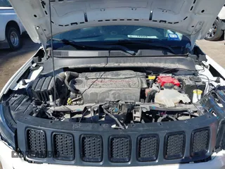 2020 Jeep Compass Latitude with VIN 3C4NJCBB6LT147594, listed as a IAAI auction lot 41592201 with 32,383 mi miles and . Bid and sale history available at DreamBid. Image 10.