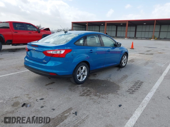 2014 Ford Focus SE with VIN 1FADP3F23EL310193, listed as a IAAI auction lot 41808058 with 53,658 mi miles. Bid and sale history available at carsss.com. Image 4.