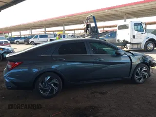 2024 Hyundai Elantra SEL с VIN KMHLS4DGXRU673207, выставлен на аукционе IAAI как лот 42087829 с пробегом 4 395 миль миль и . История ставок и продаж доступна на DreamBid. Изображение 14.
