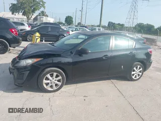 2011 Mazda 3 i Touring z VIN JM1BL1VG7B1362187, wystawiony jako IAAI lot #42210831 z przebiegiem 124 195 mil mil oraz . Historia ofert i sprzedaży dostępna na DreamBid. Obrazek 14.