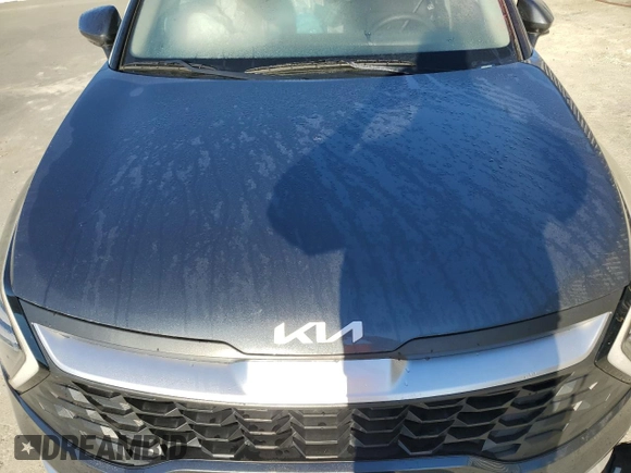2024 Kia Sportage LX with VIN KNDPUCDF0R7251995, listed as a Copart auction lot 50586565 with Not Provided miles and Clean Title. Bid and sale history available at DreamBid. Image 12.