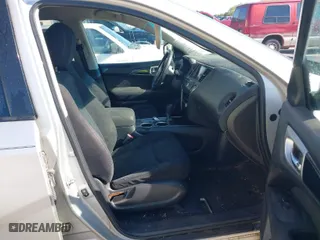 2014 Nissan Pathfinder SV with VIN 5N1AR2MN5EC733089, listed as a IAAI auction lot 42017470 with 159,523 mi miles. Bid and sale history available at carsss.com. Image 5.