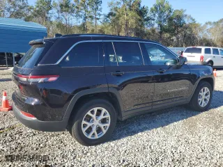 2023 Jeep Grand Cherokee Limited with VIN 1C4RJHBG7P8720193, listed as a Copart auction lot 80303044 with 24,325 mi miles and Salvage Title. Bid and sale history available at carsss.com. Image 3.