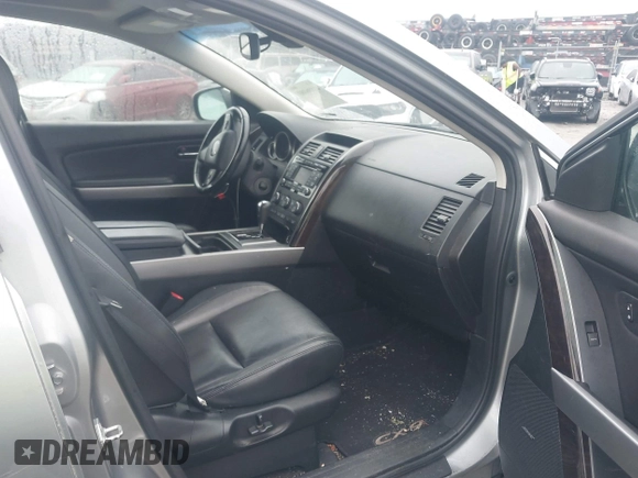 2012 Mazda CX-9 Grand Touring z VIN JM3TB2DA5C0363864, wystawiony jako IAAI lot #41896080 z przebiegiem 287 420 mil mil oraz . Historia ofert i sprzedaży dostępna na DreamBid. Obrazek 5.