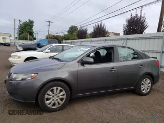 2013 Kia Forte EX with VIN KNAFU4A26D5715084, listed as a Copart auction lot 72738884 with 190,474 mi miles and Salvage Title. Bid and sale history available at carsss.com. Image 1.