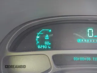 2000 Cadillac DeVille z VIN 1G6KD54Y5YU317015, wystawiony jako IAAI lot #42441249 z przebiegiem 82 901 mil mil oraz . Historia ofert i sprzedaży dostępna na DreamBid. Obrazek 7.