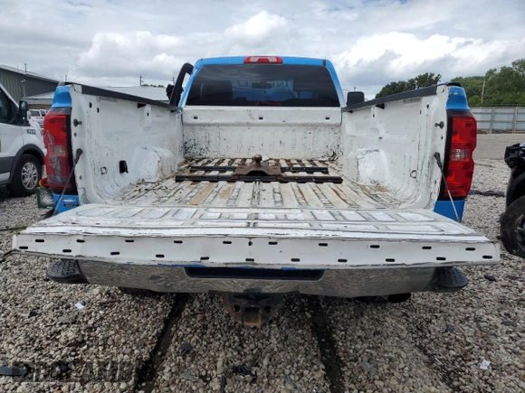 2018 Chevrolet Silverado 3500HD Work Truck with VIN 1GC3KYCG7JZ255935, listed as a Copart auction lot 69586914 with 212,833 mi miles and Salvage Title. Bid and sale history available at carsss.com. Image 6.