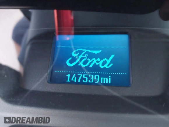 2017 Ford Transit z VIN 1FTYE2CM1HKA13709, wystawiony jako IAAI lot #41933179 z przebiegiem 147 539 mil mil oraz . Historia ofert i sprzedaży dostępna na DreamBid. Obrazek 15.