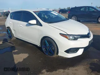 2018 Toyota Corolla iM with VIN JTNKARJE5JJ570832, listed as a IAAI auction lot 41819108 with 73,859 mi miles. Bid and sale history available at carsss.com. Image 1.