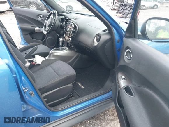 2012 Nissan Juke SL with VIN JN8AF5MV5CT116291, listed as a IAAI auction lot 41325612 with 215,235 mi miles. Bid and sale history available at carsss.com. Image 5.