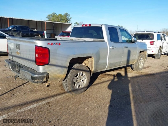 2015 Chevrolet Silverado 1500 LT with VIN 1GCVKREH8FZ304121, listed as a IAAI auction lot 41590466 with 165,448 mi miles. Bid and sale history available at carsss.com. Image 4.