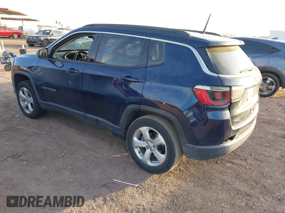 2017 Jeep Compass Latitude z VIN 3C4NJCBB2HT682199, wystawiony jako IAAI lot #42180451 z przebiegiem 111 557 mil mil oraz . Historia ofert i sprzedaży dostępna na DreamBid. Obrazek 3.