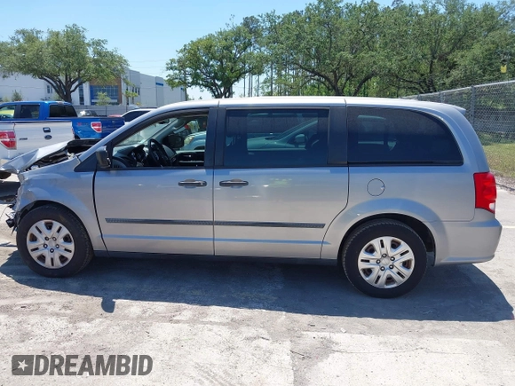 2016 Dodge Grand Caravan SE with VIN 2C4RDGBG9GR385847, listed as a IAAI auction lot 42042755 with 32,613 mi miles and . Bid and sale history available at DreamBid. Image 15.