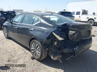 2024 Nissan Altima SV with VIN 1N4BL4DV3RN305351, listed as a IAAI auction lot 41845945 with 41,763 mi miles and . Bid and sale history available at DreamBid. Image 3.