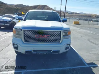 2014 GMC Sierra 1500 Denali z VIN 3GTU2WEJ2EG349289, wystawiony jako IAAI lot #41313698 z przebiegiem 190 441 mil mil oraz . Historia ofert i sprzedaży dostępna na DreamBid. Obrazek 12.