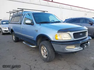 1998 Ford F-150 Standard with VIN 1FTZF18W3WKB01356, listed as a IAAI auction lot 41718893 with 261,717 mi miles. Bid and sale history available at carsss.com. Image 1.