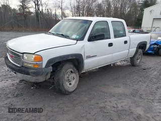 2002 GMC Sierra 2500HD SLE with VIN 1GTHK23162F158226, listed as a IAAI auction lot 41119821 with 50,119 mi miles. Bid and sale history available at carsss.com. Image 2.