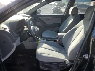 2009 Hyundai Elantra SE z VIN KMHDU46D39U608524, wystawiony jako Copart lot #57435405 z przebiegiem 216 619 mil mil oraz Szkoda całkowita • Salvage title. Historia ofert i sprzedaży dostępna na DreamBid. Obrazek 7.