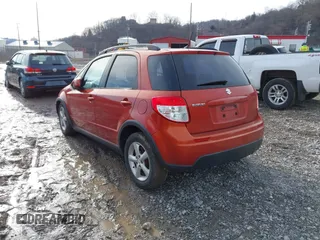 2008 Suzuki SX4 Regional Edition Touring with VIN JS2YA413X85103169, listed as a IAAI auction lot 41569933 with 204,473 mi miles. Bid and sale history available at carsss.com. Image 3.