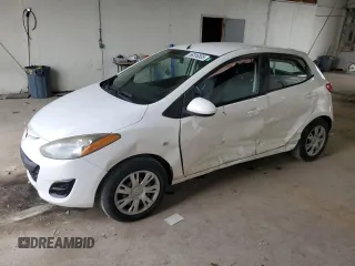 2011 Mazda 2 Sport z VIN JM1DE1HY1B0116829, wystawiony jako Copart lot #56316305 z przebiegiem 98 081 mil mil oraz Szkoda całkowita • Salvage title. Historia ofert i sprzedaży dostępna na DreamBid. Obrazek 1.