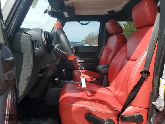 2018 Jeep Wrangler Unlimited Sahara with VIN 1C4BJWEG7JL856331, listed as a Copart auction lot 50246135 with 101,014 mi miles and Salvage title. Bid and sale history available at DreamBid. Image 7.