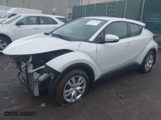 2021 Toyota C-HR LE with VIN NMTKHMBX1MR134150, listed as a IAAI auction lot 41677908 with 72,509 mi miles. Bid and sale history available at carsss.com. Image 2.
