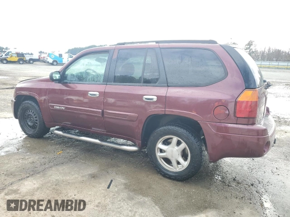 2005 GMC Envoy SLT with VIN 1GKDT13S452303889, listed as a Copart auction lot 44611745 with 177,462 mi miles and Salvage Title. Bid and sale history available at carsss.com. Image 2.