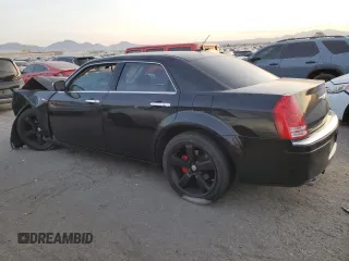 2008 Chrysler 300 C Hemi z VIN 2C3LA63H28H332015, wystawiony jako Copart lot #43583765 z przebiegiem 183 473 mil mil oraz Szkoda całkowita • Salvage title. Historia ofert i sprzedaży dostępna na DreamBid. Obrazek 2.