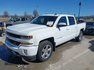 2018 Chevrolet Silverado 1500 LT with VIN 3GCUKREC3JG634354, listed as a IAAI auction lot 41734436 with 135,846 mi miles. Bid and sale history available at carsss.com. Image 19.