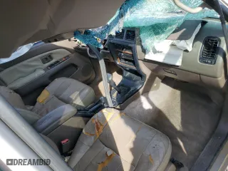 1997 Toyota 4Runner with VIN JT3GM84R0V0014289, listed as a Copart auction lot 47689215 with 0 mi miles and Salvage Title. Bid and sale history available at carsss.com. Image 8.