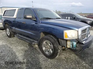 2006 Dodge Dakota SLT with VIN 1D7HE42K86S623895, listed as a Copart auction lot 46522935 with 240,539 mi miles and Non Repairable. Bid and sale history available at carsss.com. Image 4.