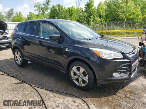 2014 Ford Escape SE z VIN 1FMCU0GX7EUC07212, wystawiony jako Copart lot #58562915 z przebiegiem 129 150 mil mil oraz Czysty tytuł • Clean title. Historia ofert i sprzedaży dostępna na DreamBid. Obrazek 4.