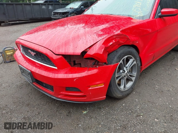 2014 Ford Mustang V6 с VIN 1ZVBP8EMXE5243143, выставлен на аукционе IAAI как лот 42590172 с пробегом 373 579 миль миль и . История ставок и продаж доступна на DreamBid. Изображение 6.