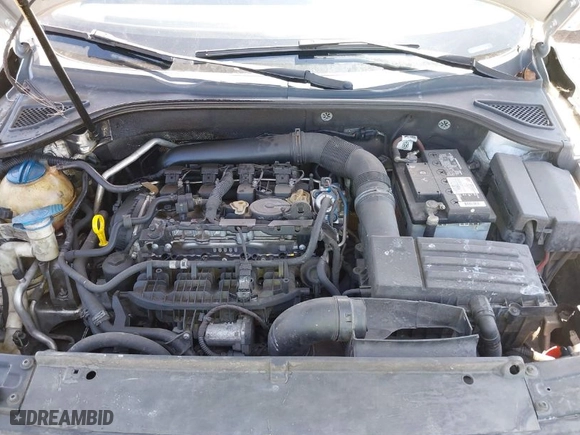 2015 Volkswagen Passat 1.8T Wolfsburg Ed with VIN 1VWAT7A37FC045499, listed as a IAAI auction lot 42020337 with 171,804 mi miles. Bid and sale history available at carsss.com. Image 6.