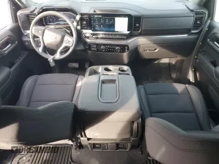 2025 Chevrolet Silverado 1500 with VIN 3GCPKKEK1SG119365, listed as a Copart auction lot 43724235 with 3,439 mi miles and Salvage Title. Bid and sale history available at DreamBid. Image 8.